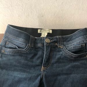 Democracy skinny jeans medium dark wash size 6